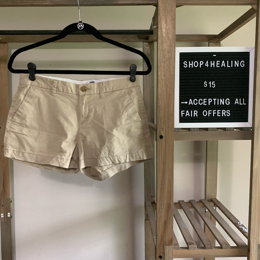 Tan Khaki Shorts ✵ Old Navy